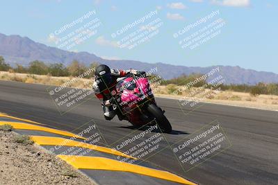 media/Oct-08-2022-SoCal Trackdays (Sat) [[1fc3beec89]]/Turn 7 Inside (145pm)/